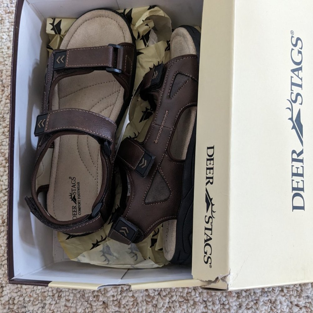 Big boys' Adjustable Strap Sport Sandal Brown Size 5M new in box